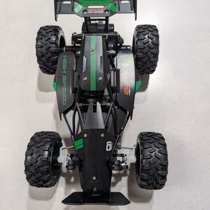 NWT READY TO GO High-Speed Green and Black RC Car